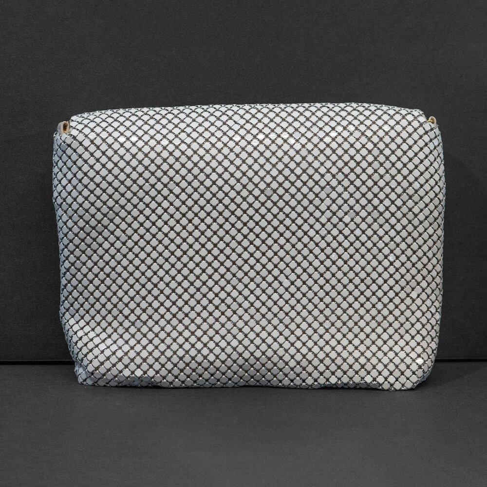 Vintage 70s Metal Mesh Purse White Bridal Disco Evening Bag Whiting Davis Style - Picture 2 of 10